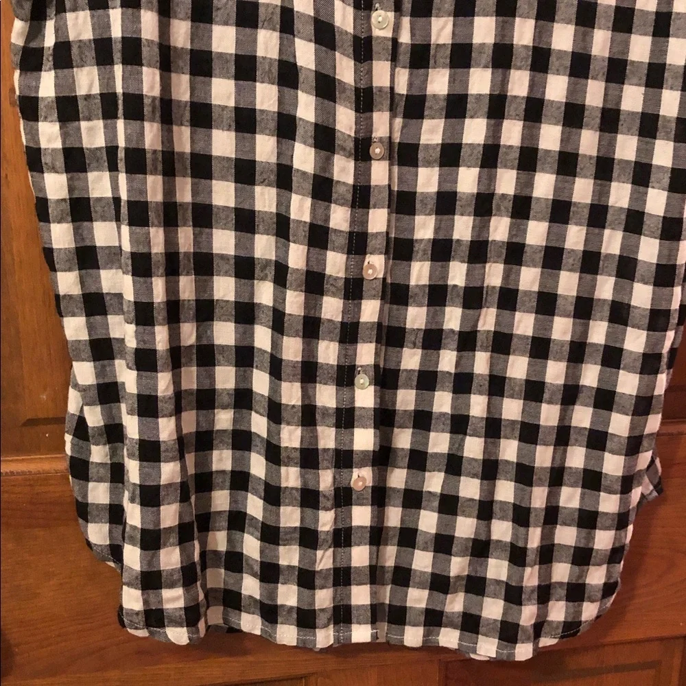 Jane and Delancey Black and White Gingham Shirt - Picture 4 of 6